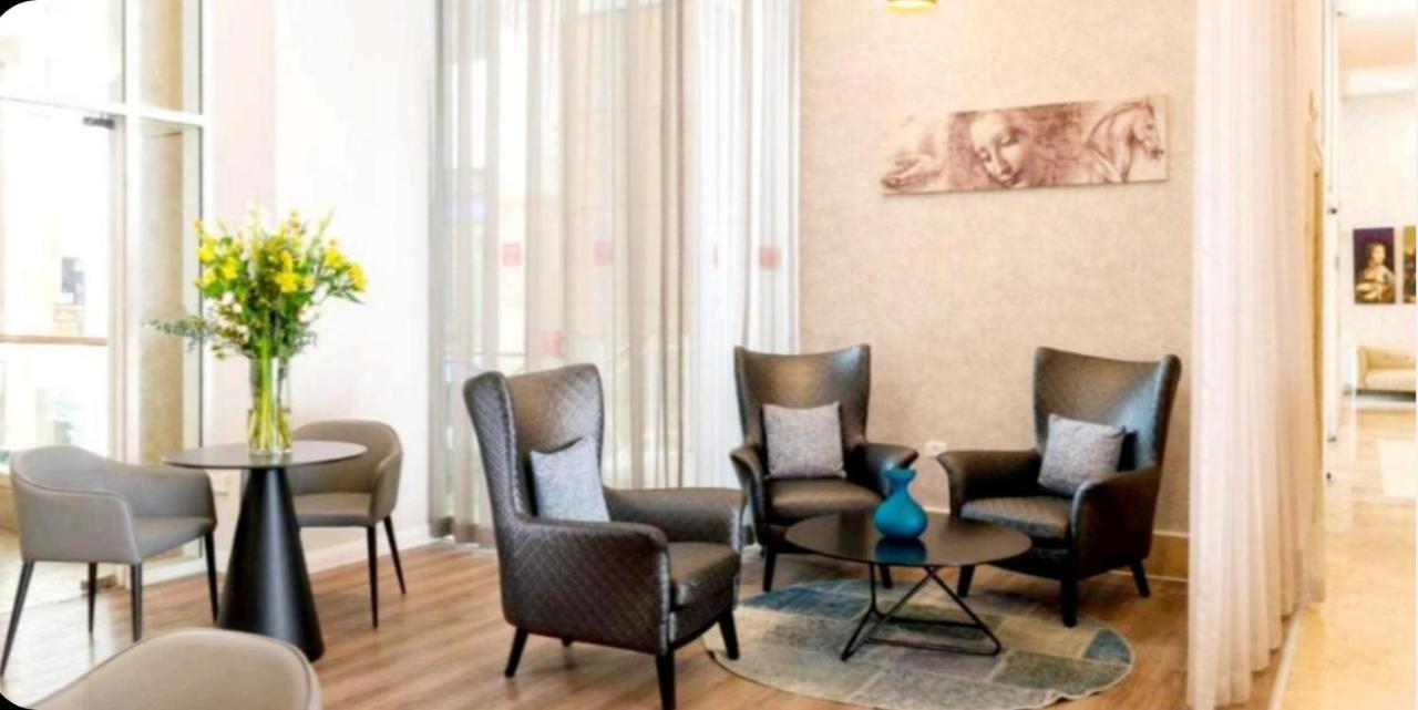 7 Hotel Apartment Short Time Tlv Бат-Ям Екстер'єр фото