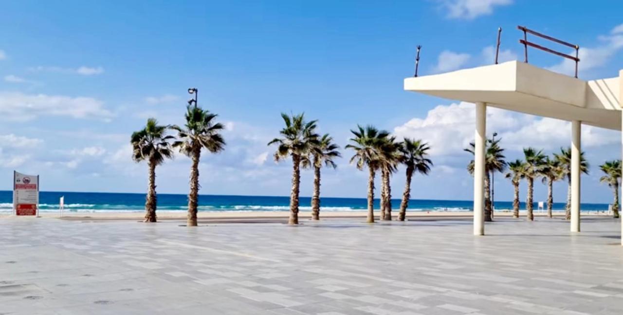 7 Hotel Apartment Short Time Tlv Бат-Ям Екстер'єр фото